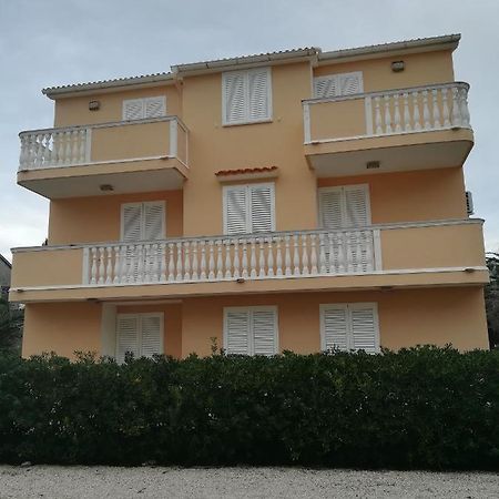 Apartments By The Sea Novalja, Pag - 17973 Екстериор снимка