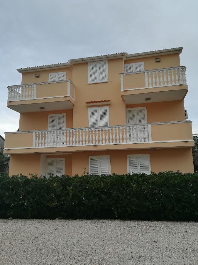 Apartments By The Sea Novalja, Pag - 17973 Екстериор снимка